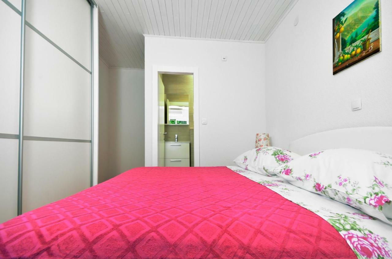 Apartments Vekic Makarska Esterno foto