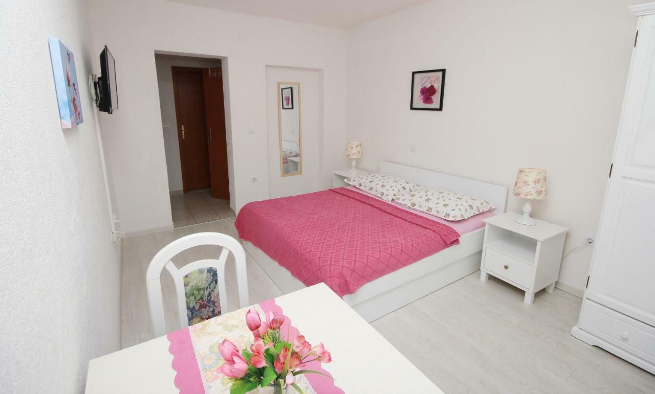 Apartments Vekic Makarska Esterno foto