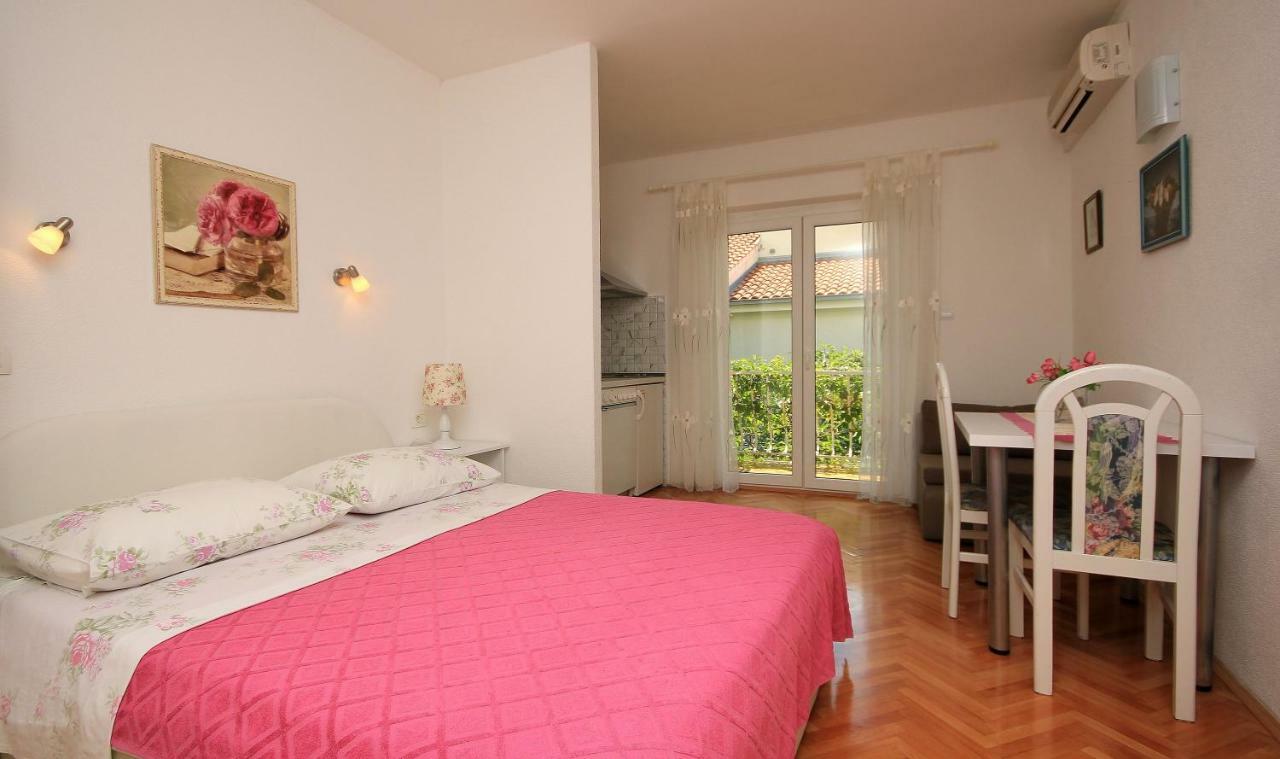 Apartments Vekic Makarska Esterno foto